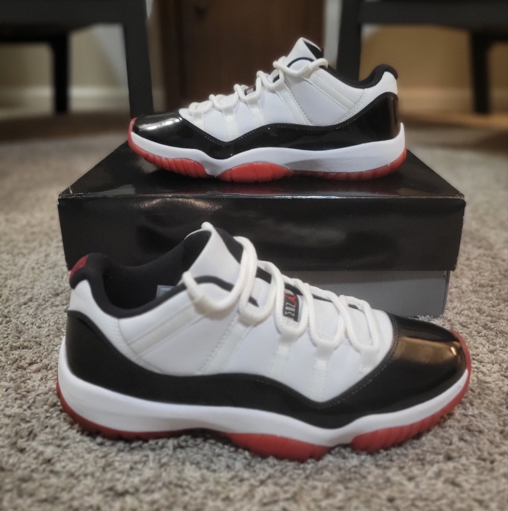 Jordan 11 Retro Low 'Concord Bred'